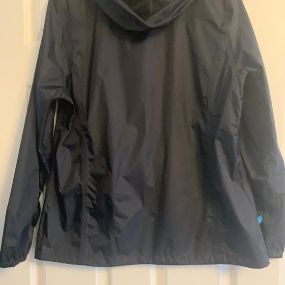 Raincoat - Picture 2 of 5